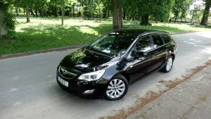 Opel Astra J 1.6 Turbo 2010