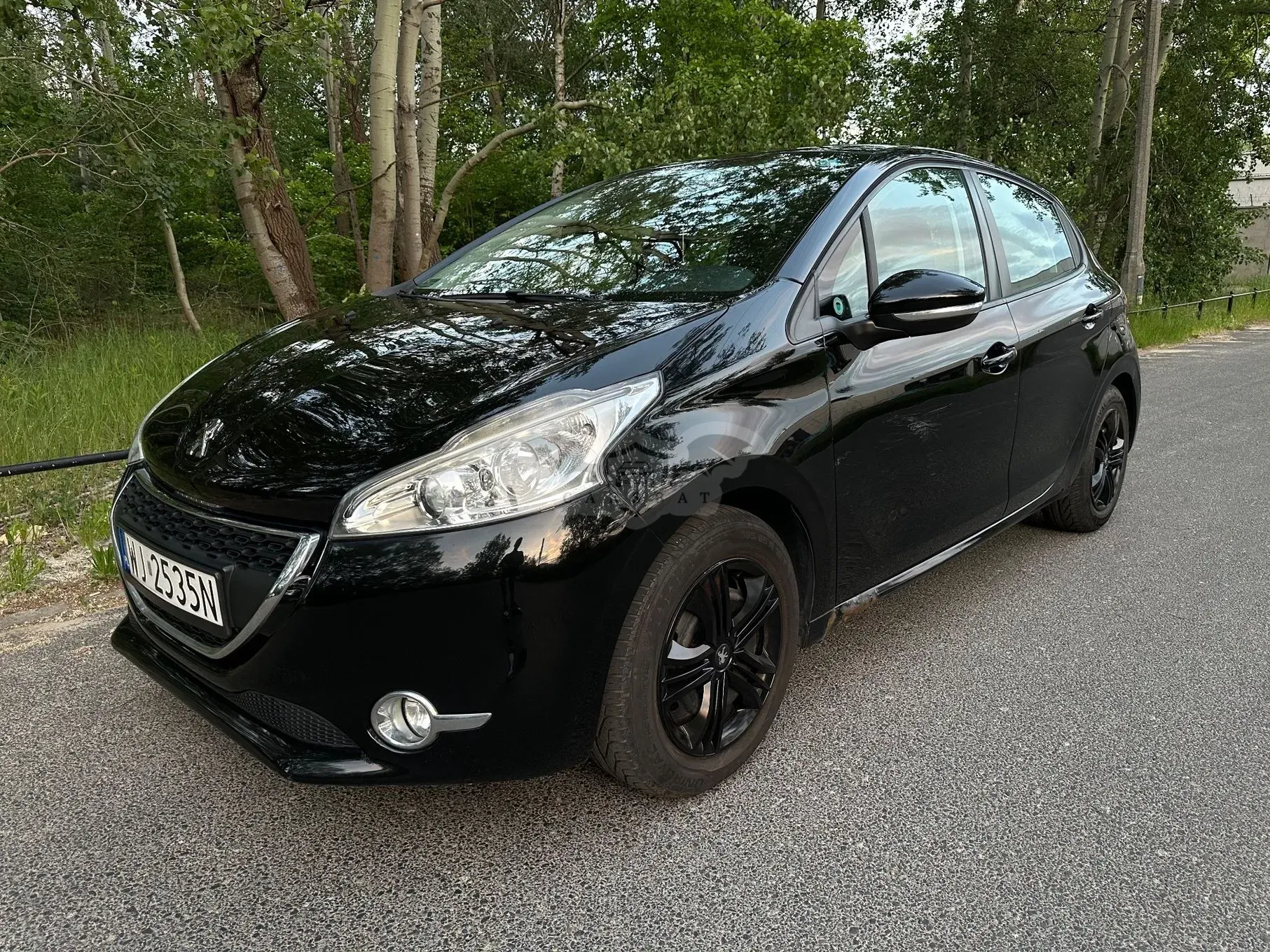 Peugeot 208 I 1.2 VTi Access 2013