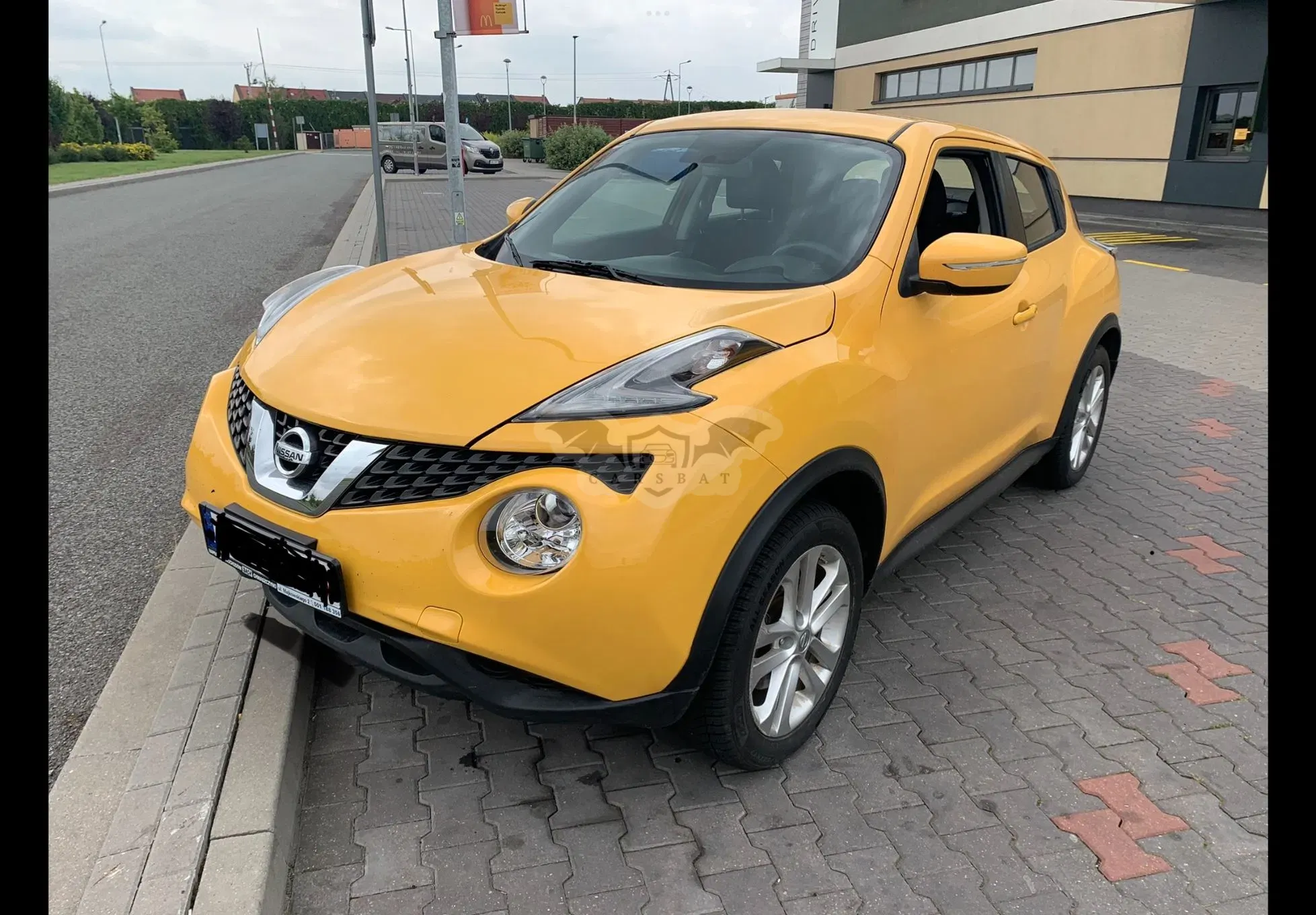 Nissan Juke I 1.6 DIG-T ALL-MODE 4x4i Xtronic 360 2015