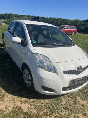 Toyota Yaris II 1.33 Sol 2009