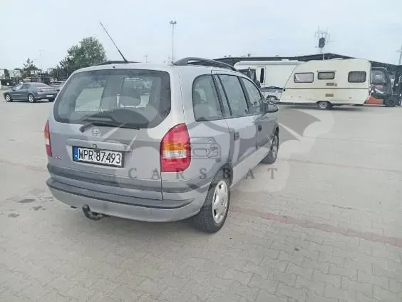 Opel Zafira A 1.6 16V Comfort 2002