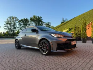 Toyota Yaris 1.6 Dynamic 2024