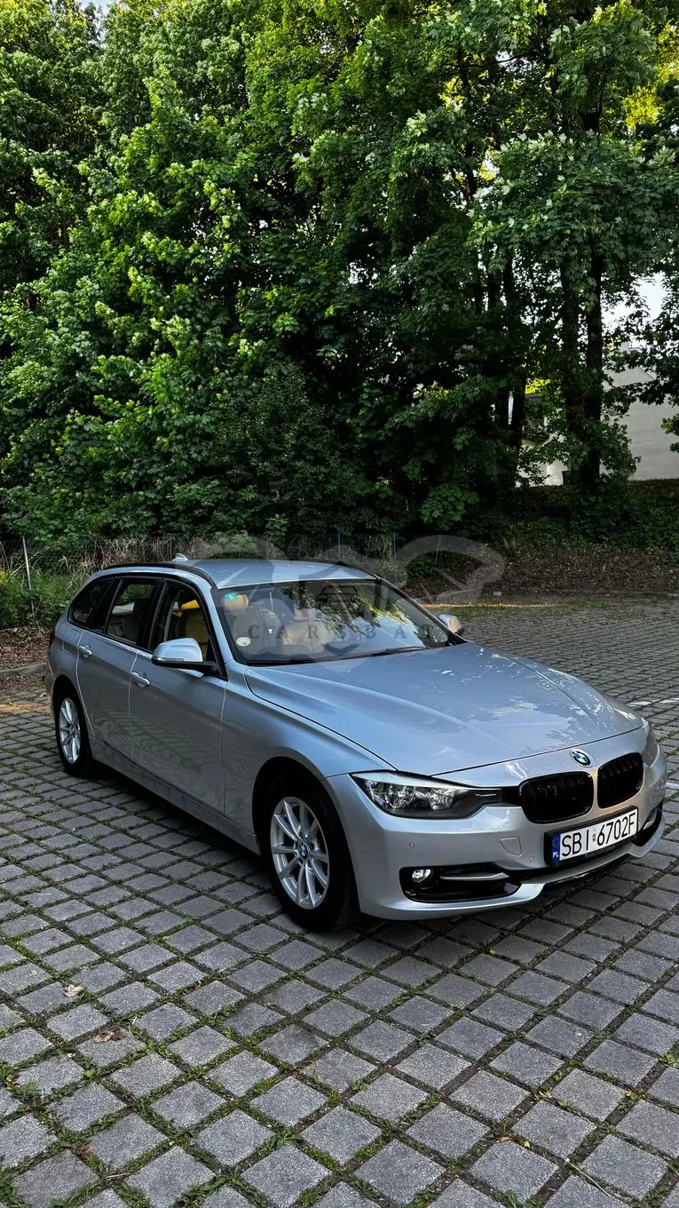 BMW 3 Series F30/F31 318d DPF Edition Lifestyle 2013