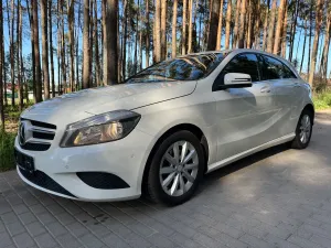 Mercedes-Benz A W176 180 (BlueEFFICIENCY) 7G-DCT 2013