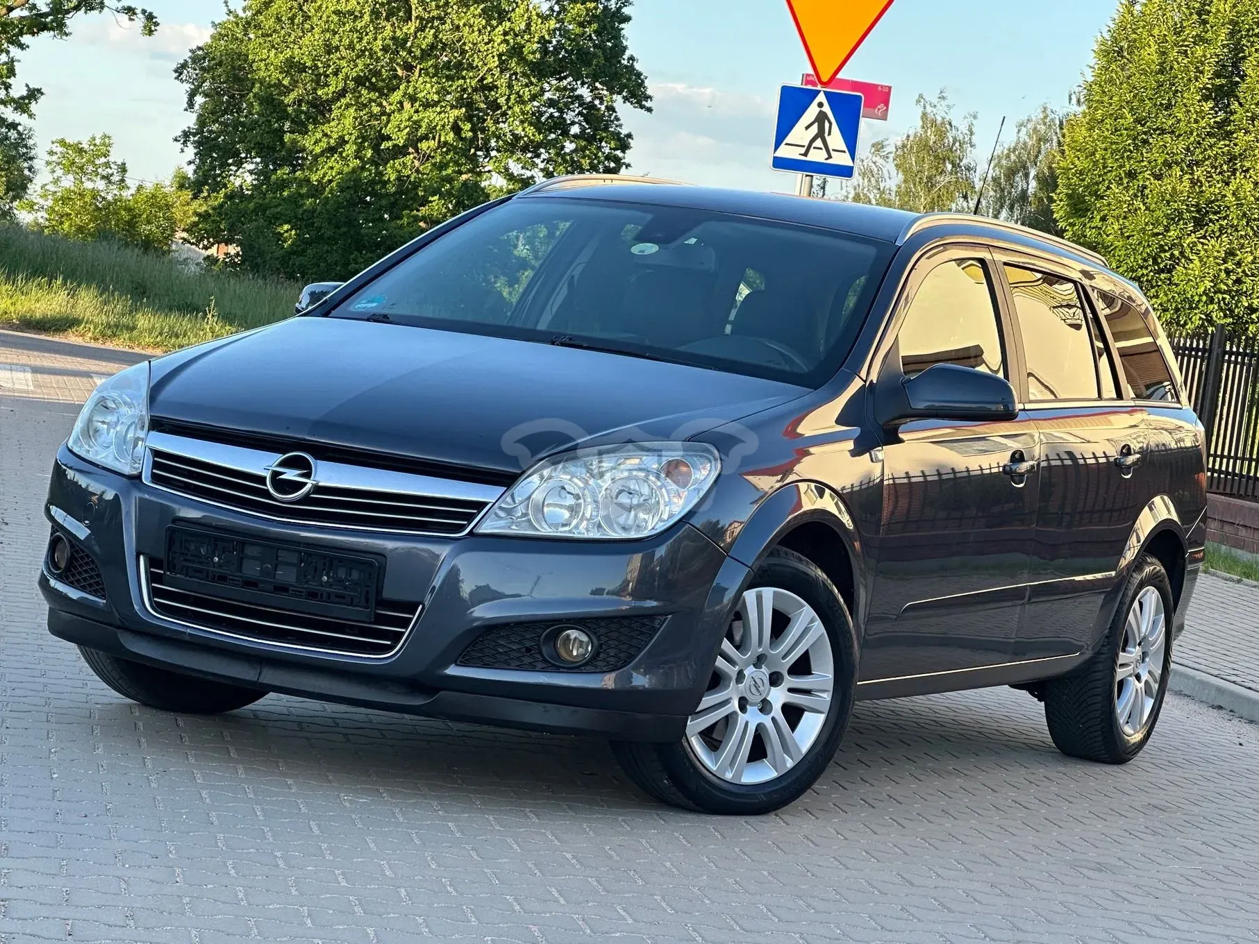 Opel Astra H 1.6 Automatik Design Edition 2008