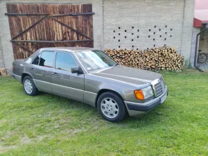 Mercedes-Benz E 1993