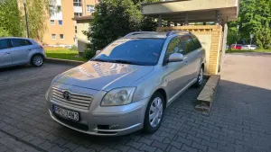 Toyota Avensis II 2.0 D-4D Combi 2003
