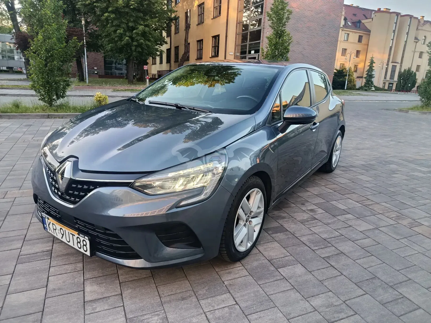 Renault Clio V 1.0 TCe Intens 2021