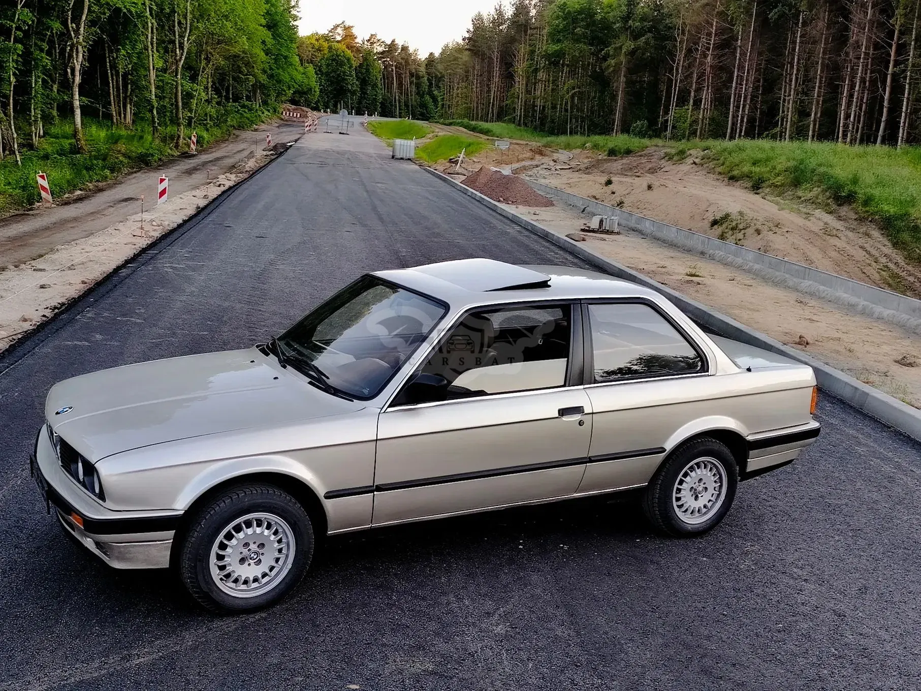BMW 3 Series E30 1990