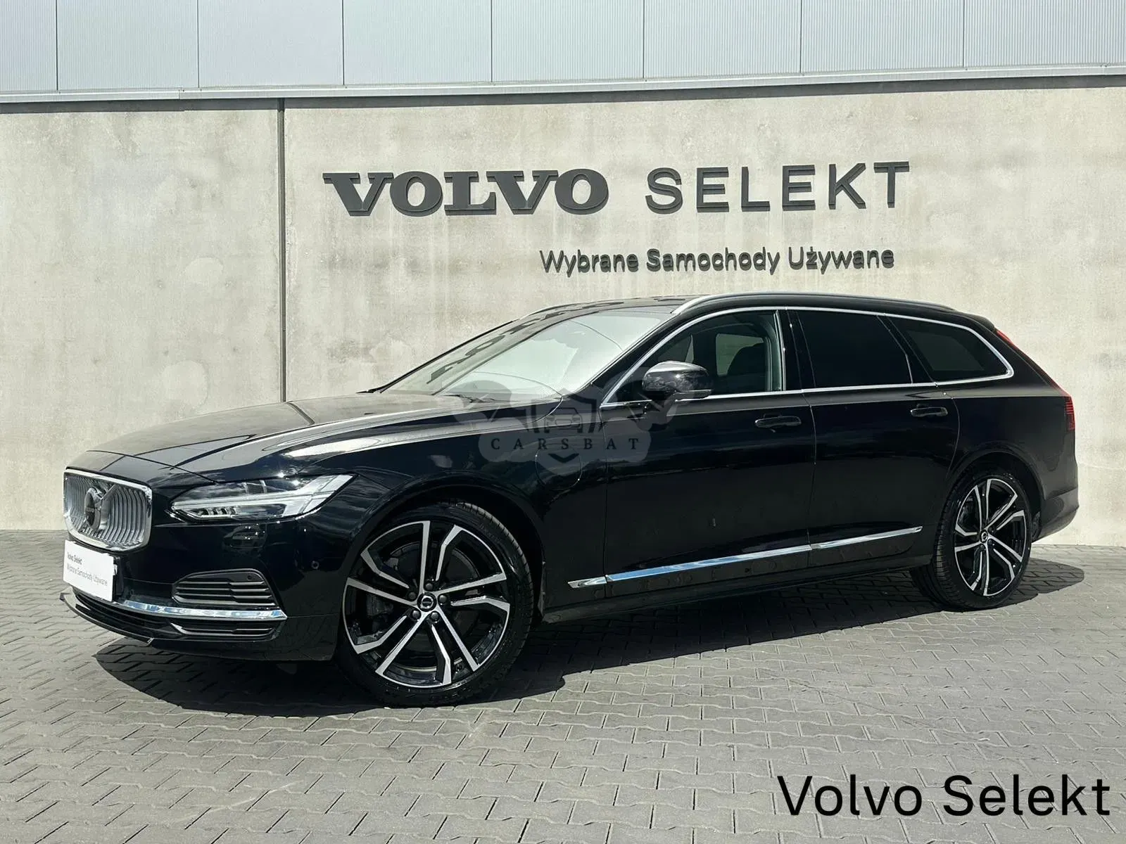 Volvo V90 2025