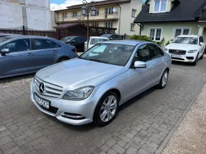 Mercedes-Benz C W204 180 CGI BlueEff Avantgarde 2011