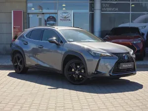 Lexus UX 2021