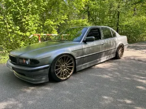 BMW 7 Series E38 1994