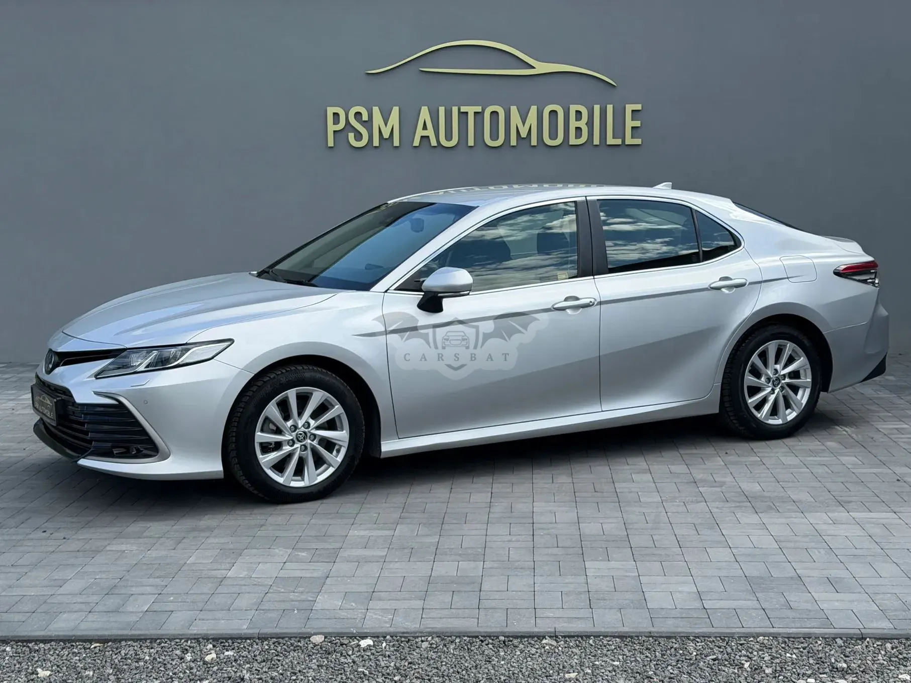 Toyota Camry 2.5 Hybrid Comfort CVT 2022