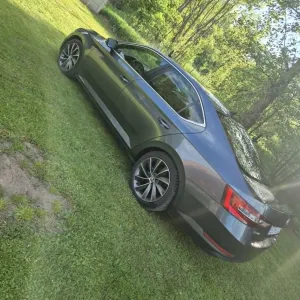 Skoda Superb III 2.0 TDI L&K DSG 2015