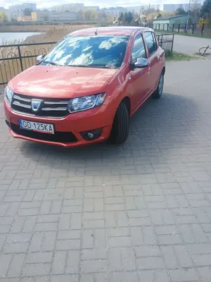 Dacia Sandero II 1.2 16V Celebration 2015
