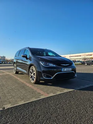 Chrysler Pacifica 2017