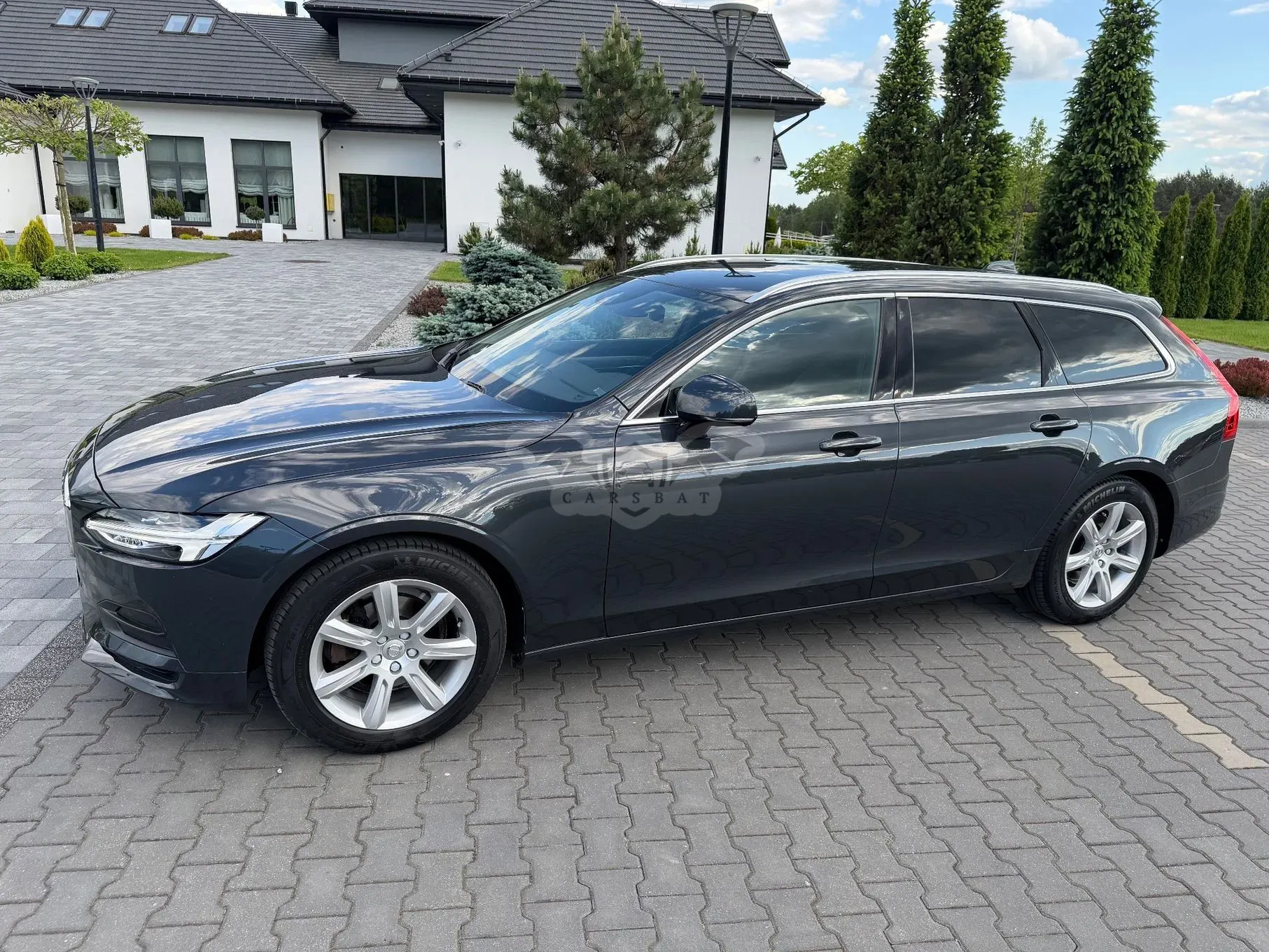 Volvo V90 D4 Geartronic Momentum 2018