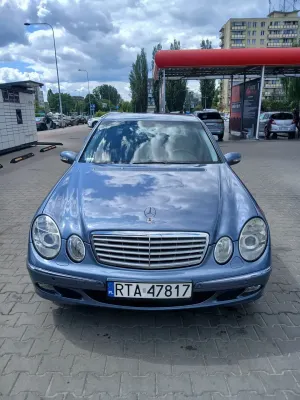 Mercedes-Benz E W211 2003
