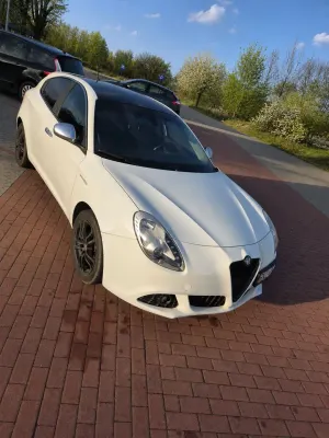 Alfa Romeo Giulietta 1.6 JTDM Distinctive 2011