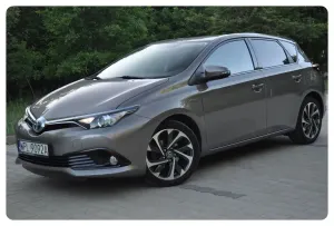 Toyota Auris II 1.8 HSD Luna 2015
