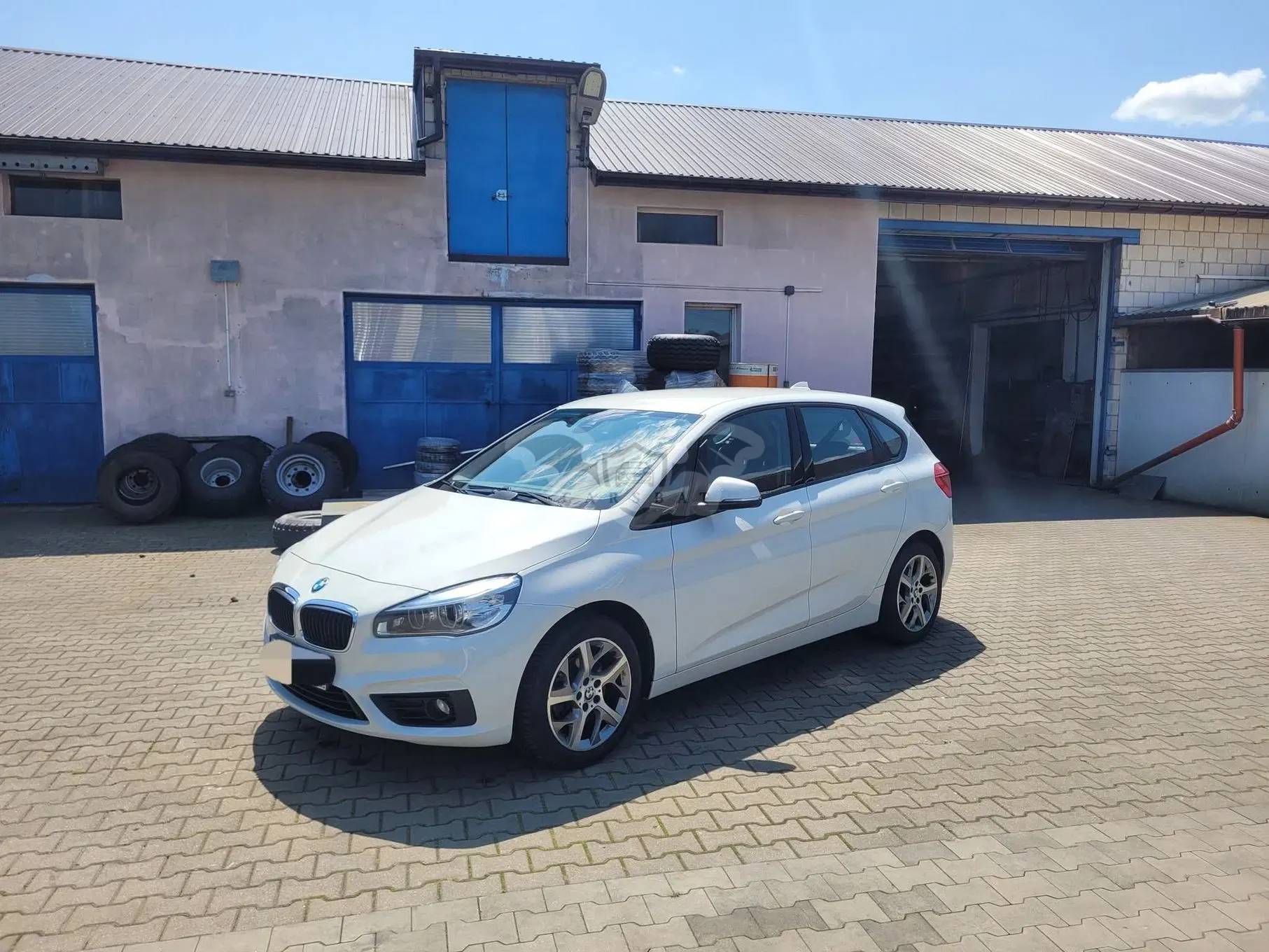 BMW 2 Series 218i 2015