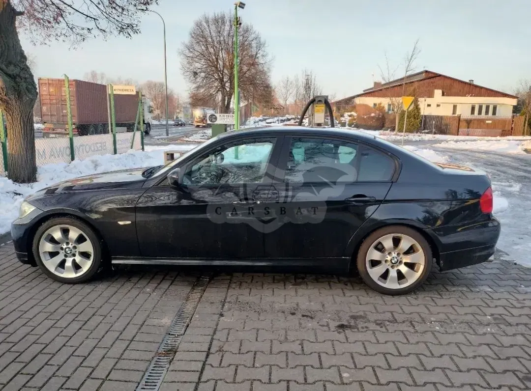 BMW 3 Series E90/E91/E92/E93 318i 2010