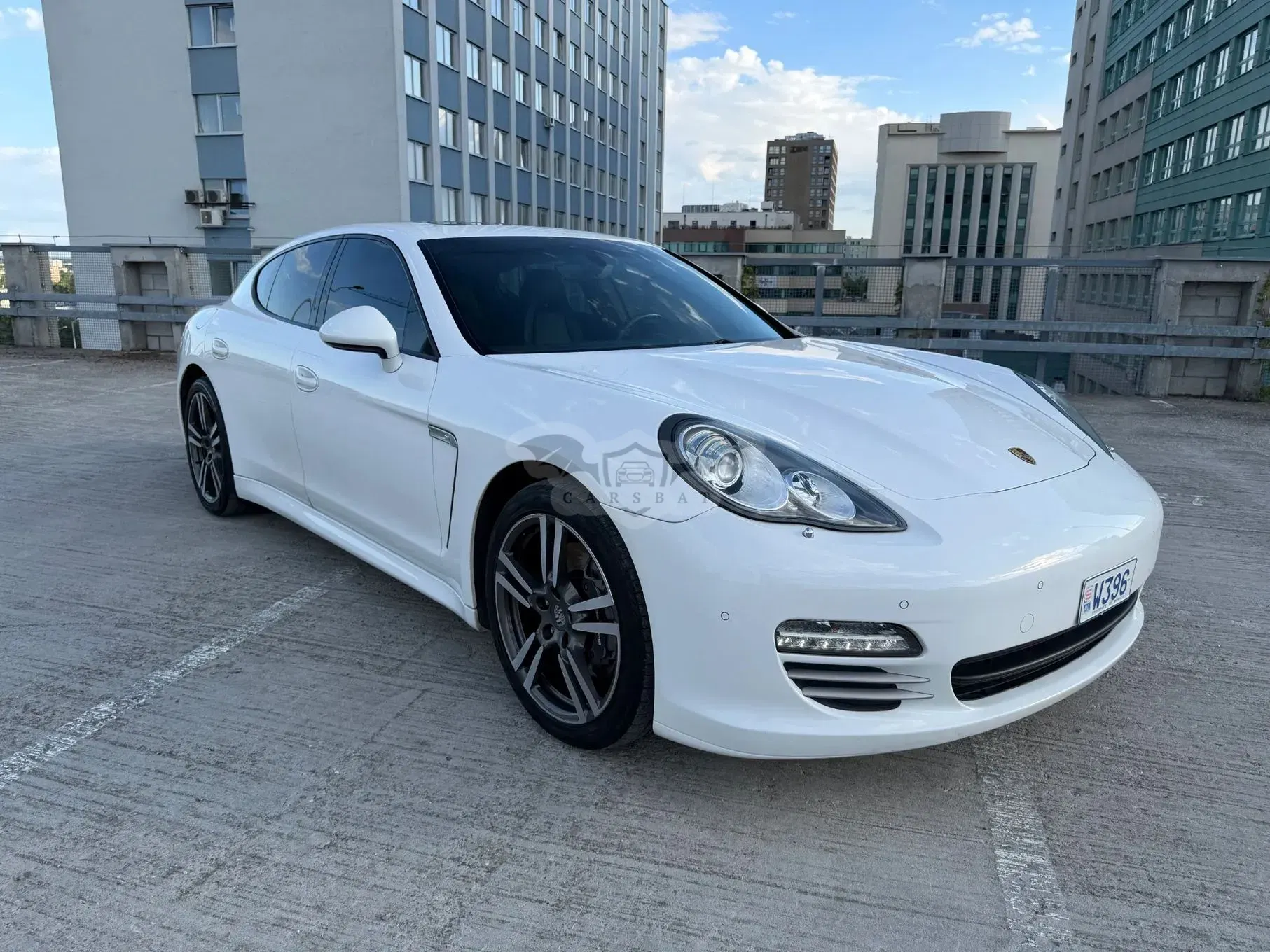 Porsche Panamera 4 PDK Platinum Edition 2010
