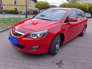 Opel Astra J 1.4 Turbo Exklusiv 2011