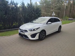 Kia Ceed III 1.6 GDI PHEV L Business Line DCT 2023