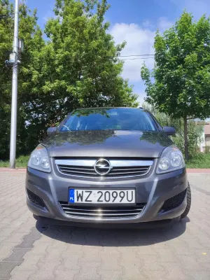 Opel Zafira B 1.8 Enjoy 2012