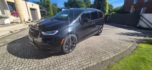 Chrysler Pacifica 2023