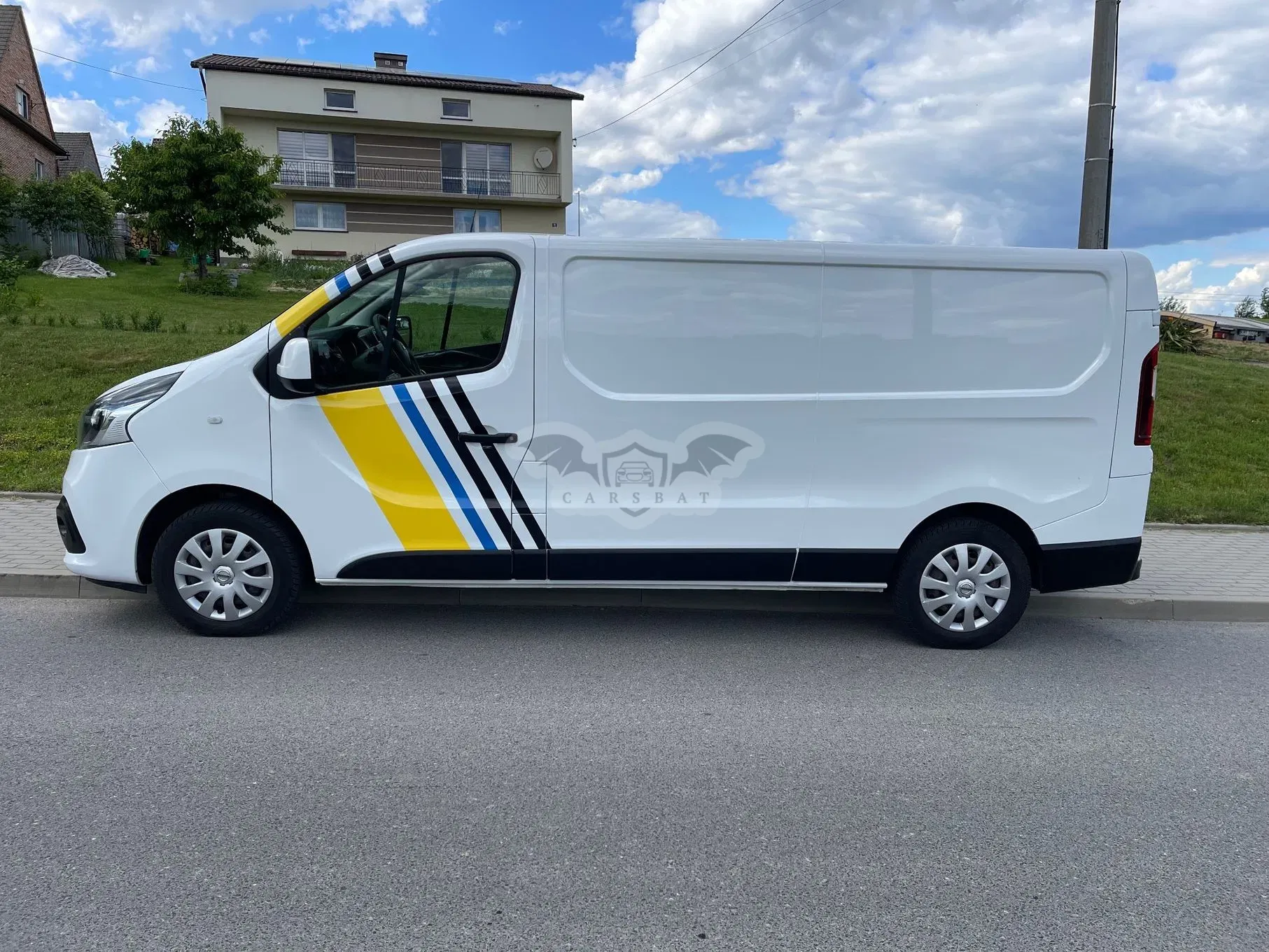 Nissan NV300 2020