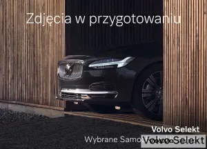 Volvo XC40 2025