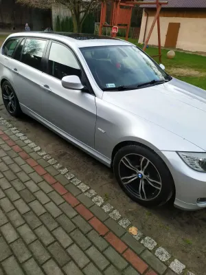 BMW 3 Series E90/E91/E92/E93 325d 2009