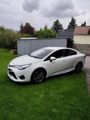 Toyota Avensis III 2.0 D-4D Selection 2017