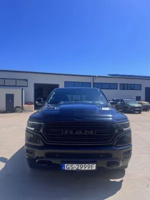 Dodge RAM 5.7 4x4 2021