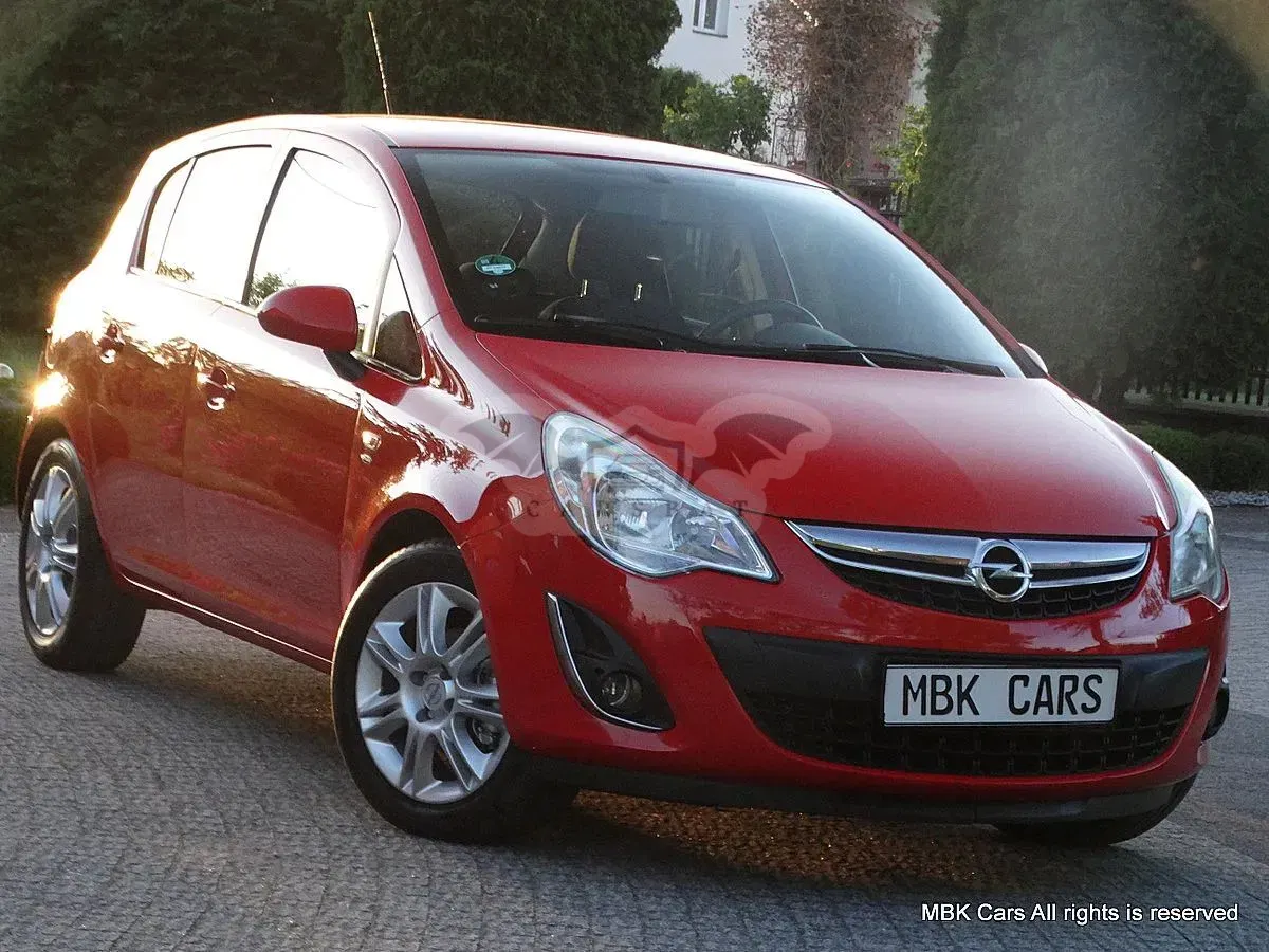 Opel Corsa D 1.4 16V Satellite 2011