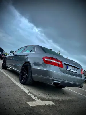 Mercedes-Benz E W212/W207 2010