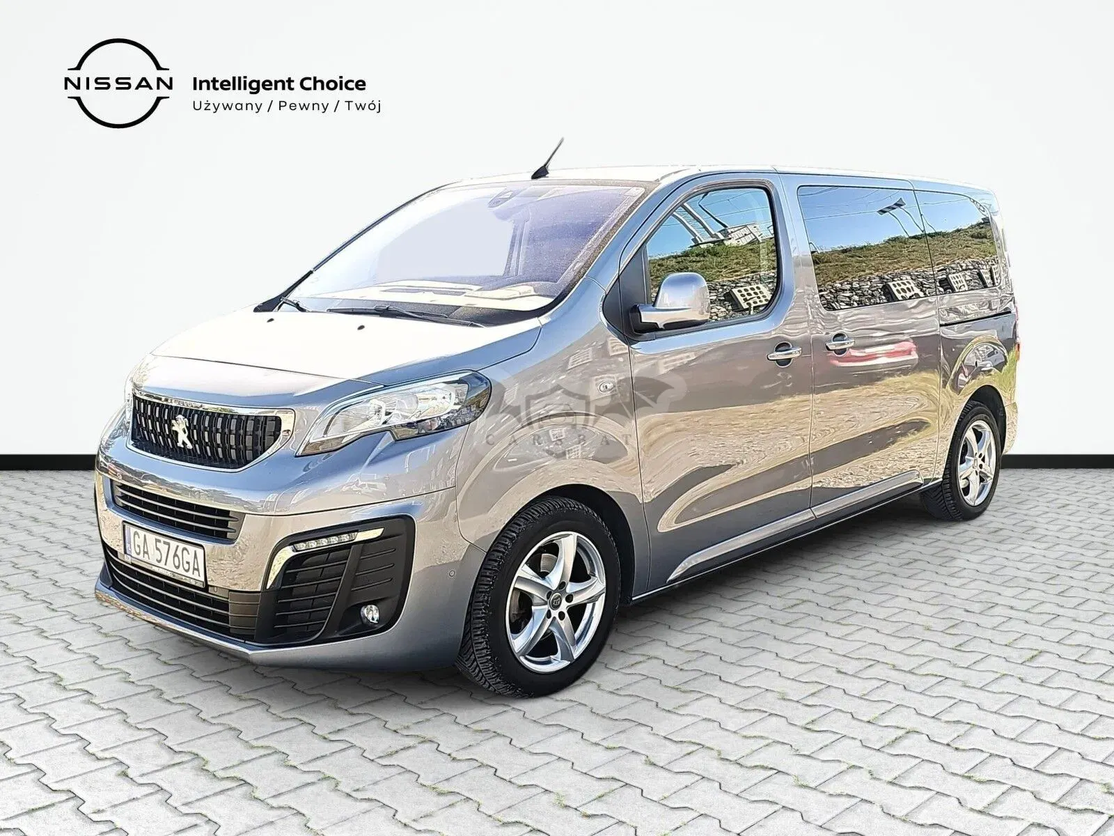 Peugeot Traveller 2020
