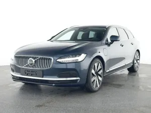 Volvo V90 2025