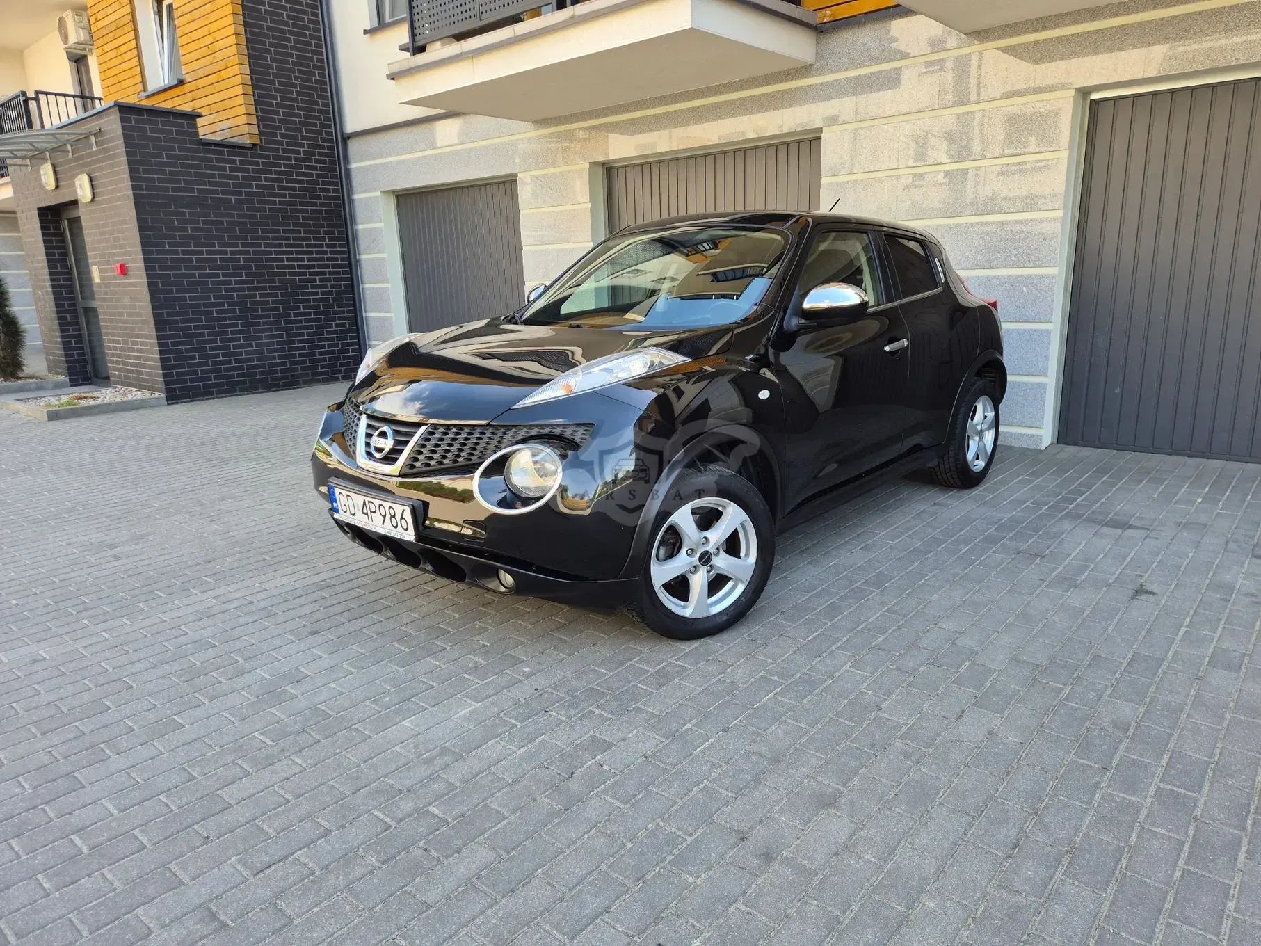 Nissan Juke I 1.6 Shiro CVT 2012