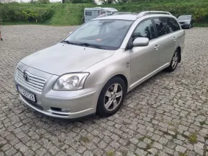 Toyota Avensis II 2.0 D-4D Combi 2005