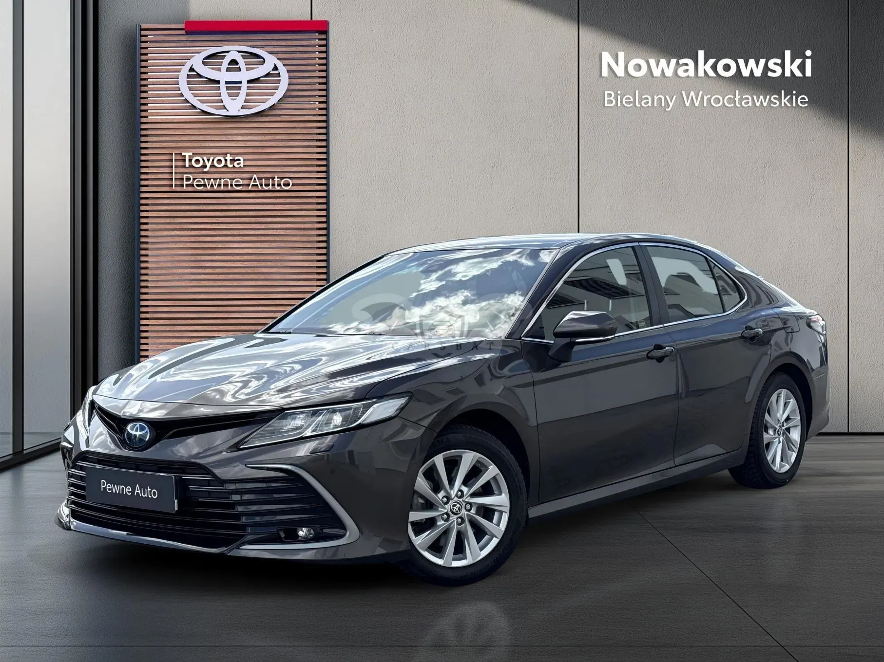 Toyota Camry 2.5 Hybrid Comfort CVT 2023