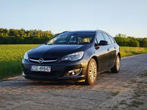Opel Astra J 1.7 CDTI DPF ecoFLEX TourerStart/Stop ENERGY 2013