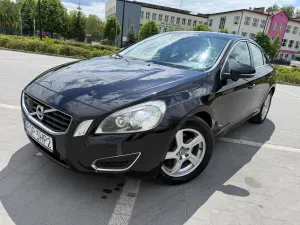 Volvo S60 II D5 Geartronic Summum 2011