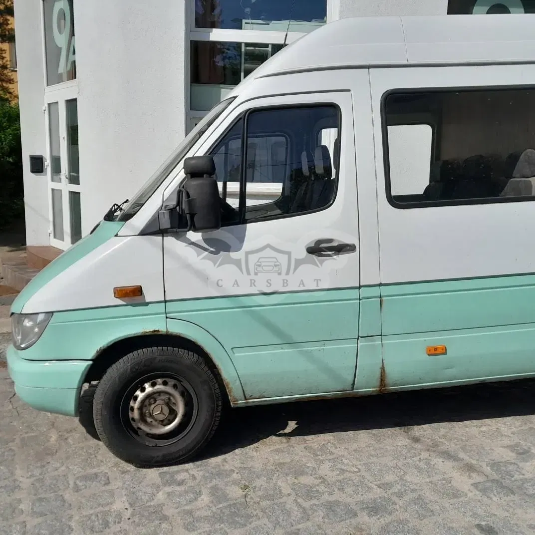 Mercedes-Benz Sprinter 2005