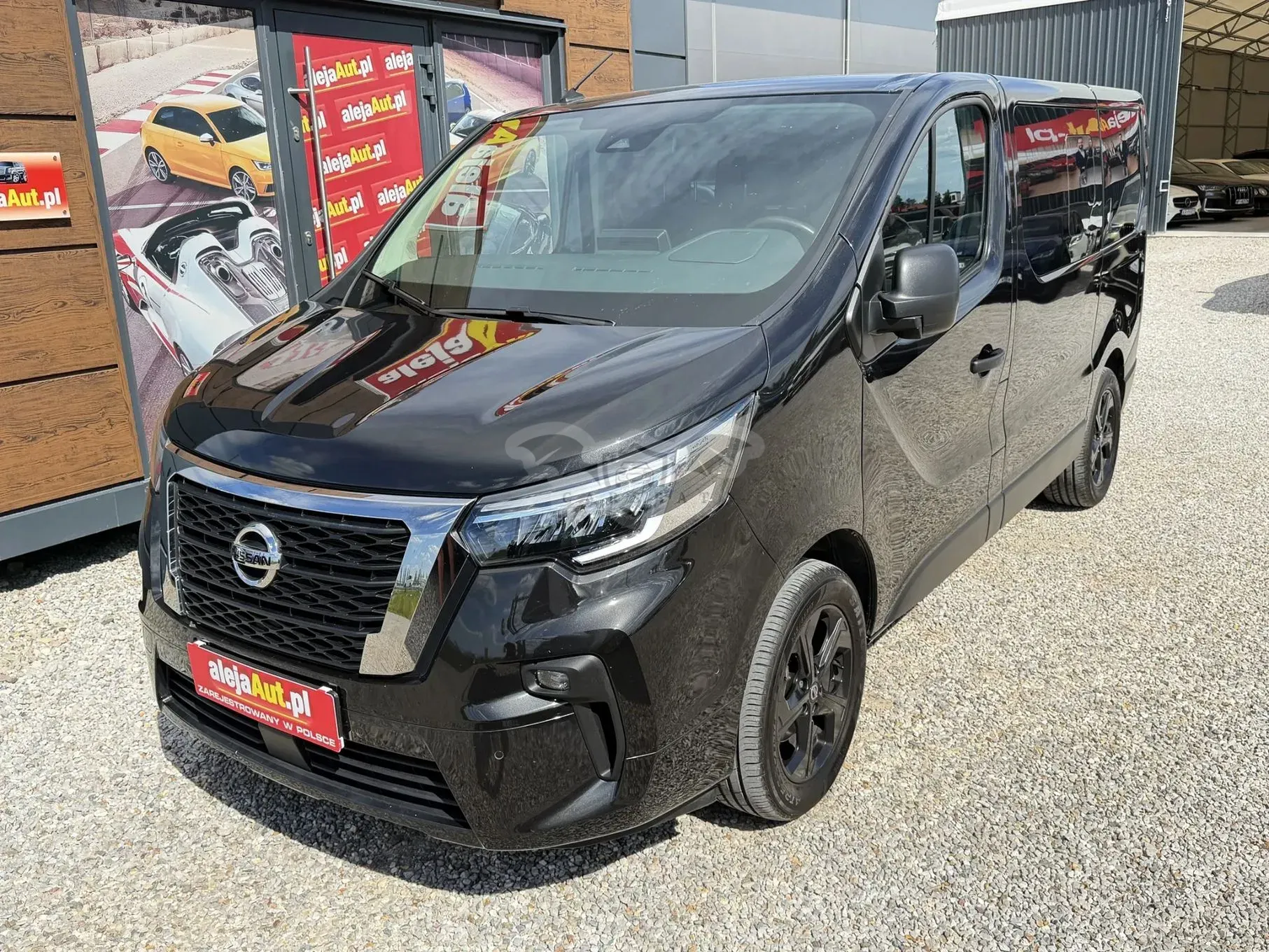 Nissan NV300 2022