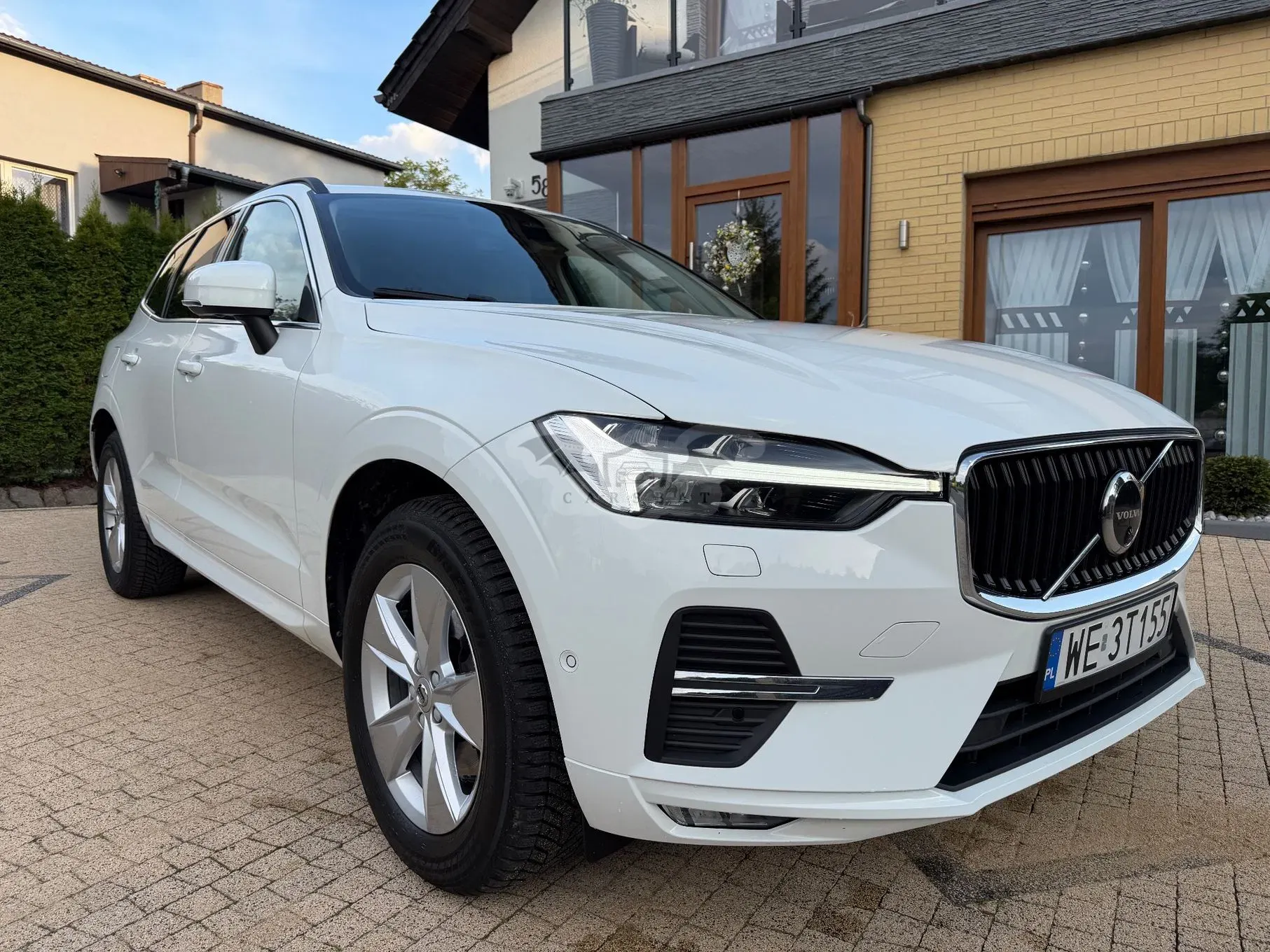 Volvo XC60 II B4 D AWD Plus Bright 2021