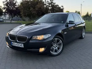 BMW 5 Series F10/F11 520d xDrive Modern Line 2012